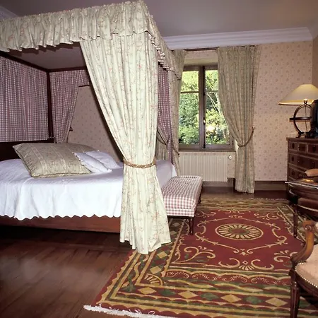 Chateau De La Tour Du Puits 4* Coise-Saint-Jean-Pied-Gauthier