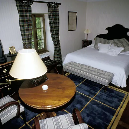 Chateau De La Tour Du Puits Hotel Coise-Saint-Jean-Pied-Gauthier