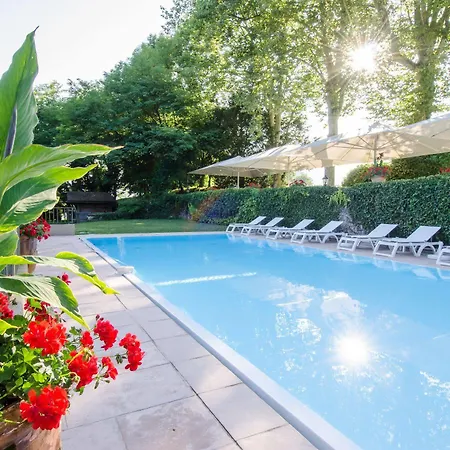 Chateau De La Tour Du Puits Hotel 4*
