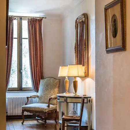 Chateau De La Tour Du Puits 4* Coise-Saint-Jean-Pied-Gauthier