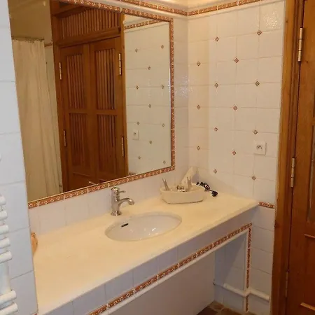 Chateau De La Tour Du Puits 4* Coise-Saint-Jean-Pied-Gauthier