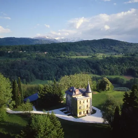 Chateau De La Tour Du Puits 4* Coise-Saint-Jean-Pied-Gauthier